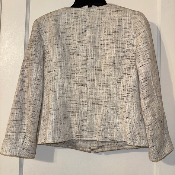 Ann Taylor size 4 Blazer - Picture 4 of 7